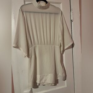 Shakuhachi White Mock Neck Tunic Top Blouse Size 6